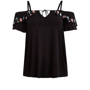 Torrid Black Floral Embroidered Women's Top